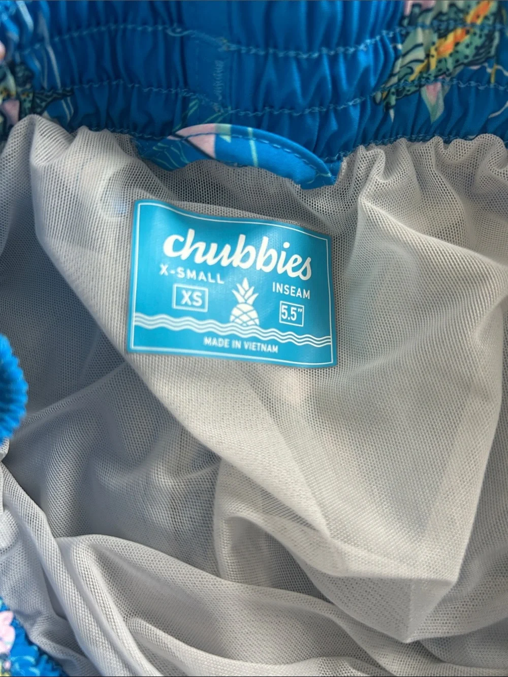 Chubbies Men’s Rainbow Trout Swim Trunks XS 5.5”‎ Inseam
